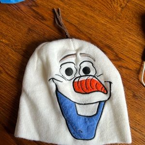 Olaf winter hat